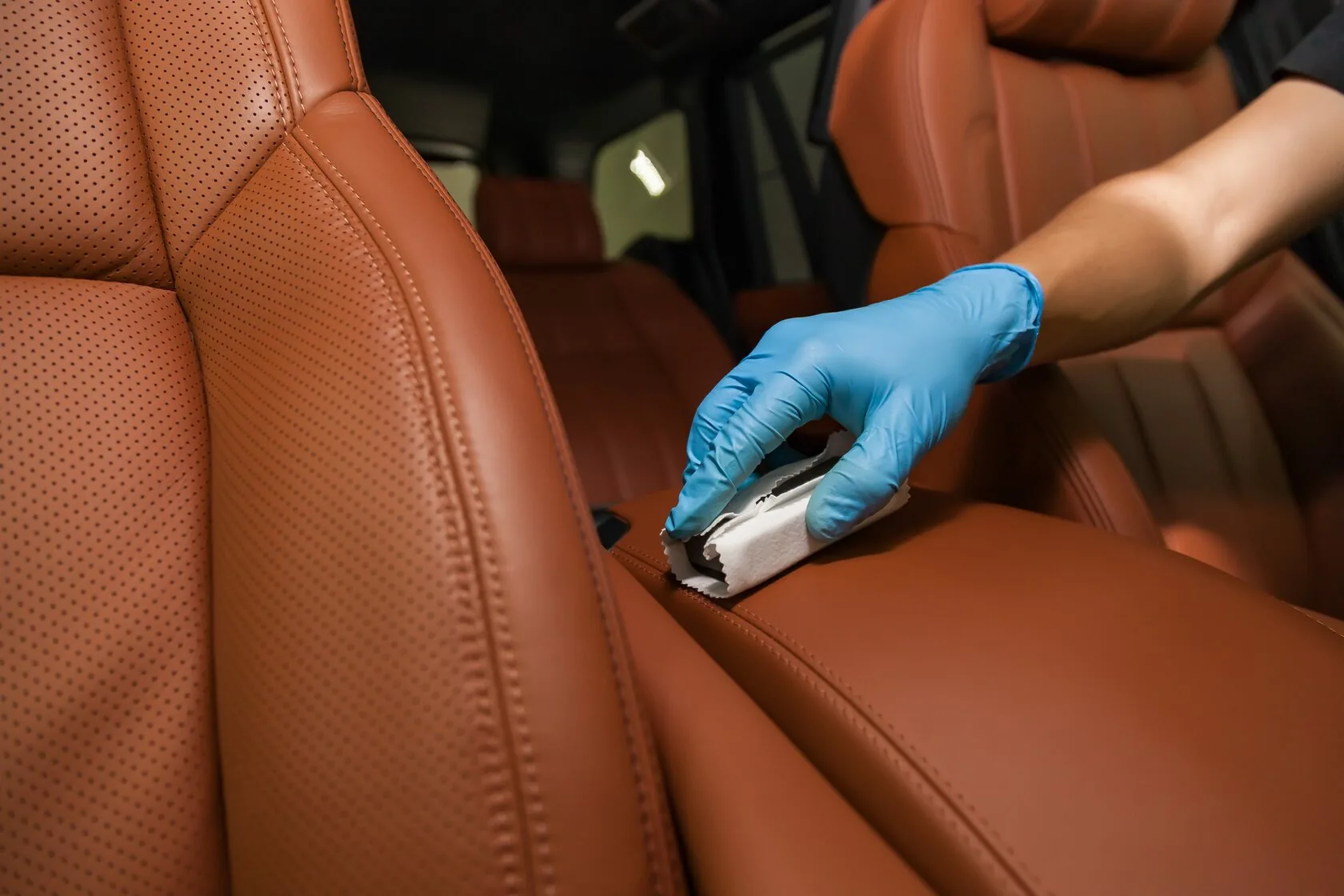 Покрытие салона автомобиля керамикой